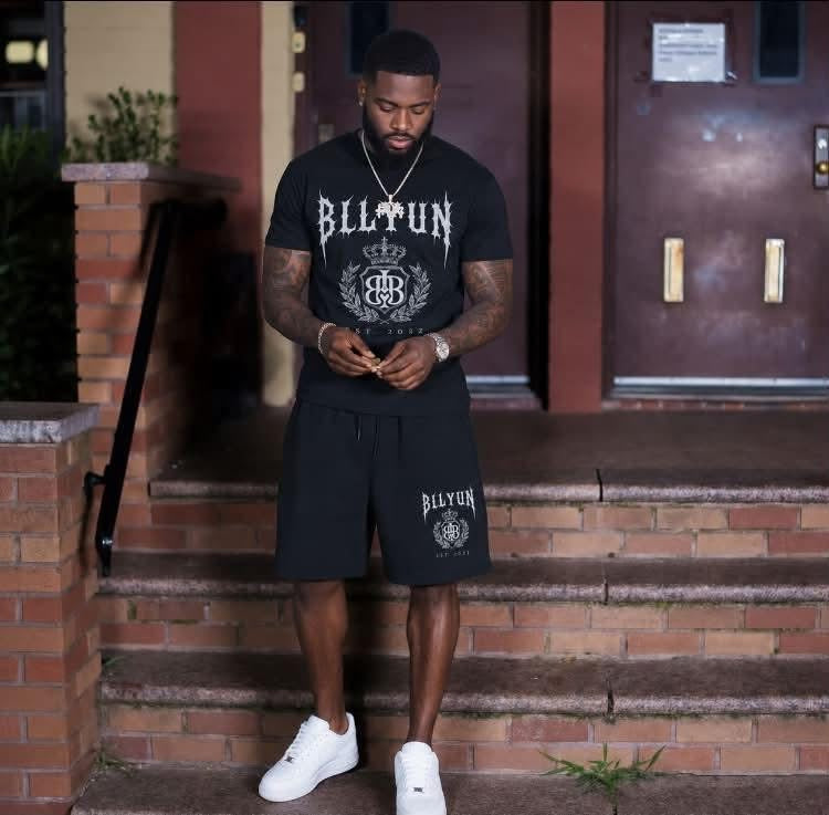 Sovereign crest tee
